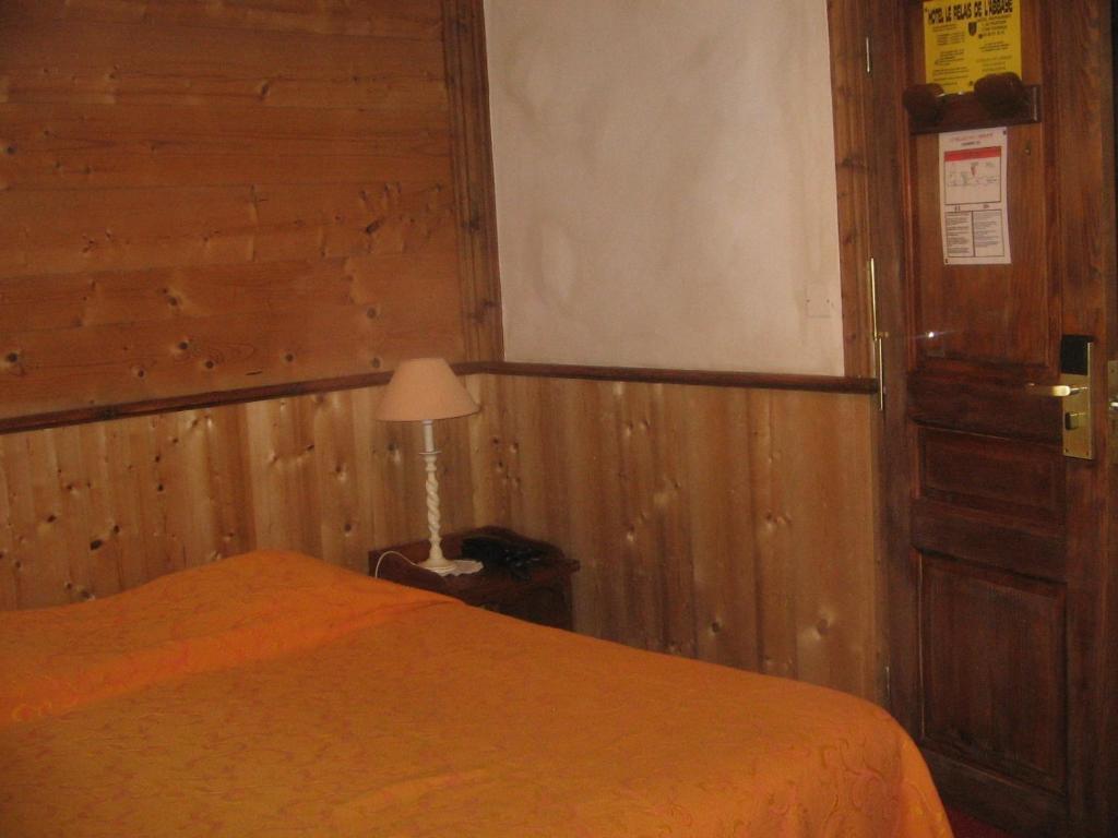 Le Relais De L'Abbaye Hotel ตูร์นุส ห้อง รูปภาพ