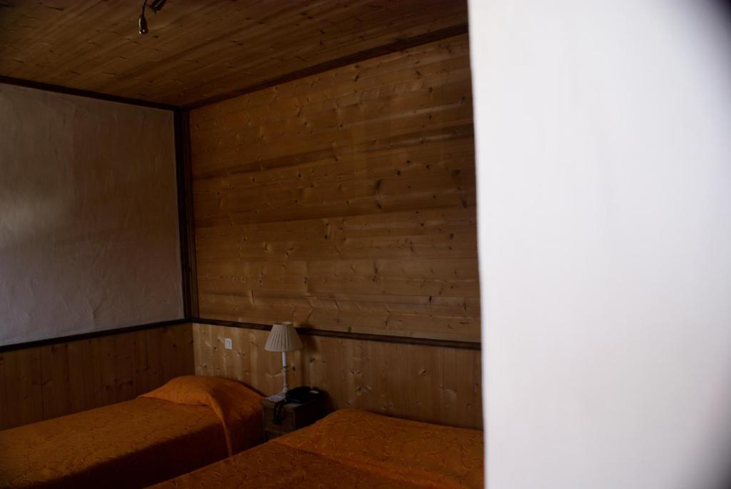 Le Relais De L'Abbaye Hotel ตูร์นุส ภายนอก รูปภาพ