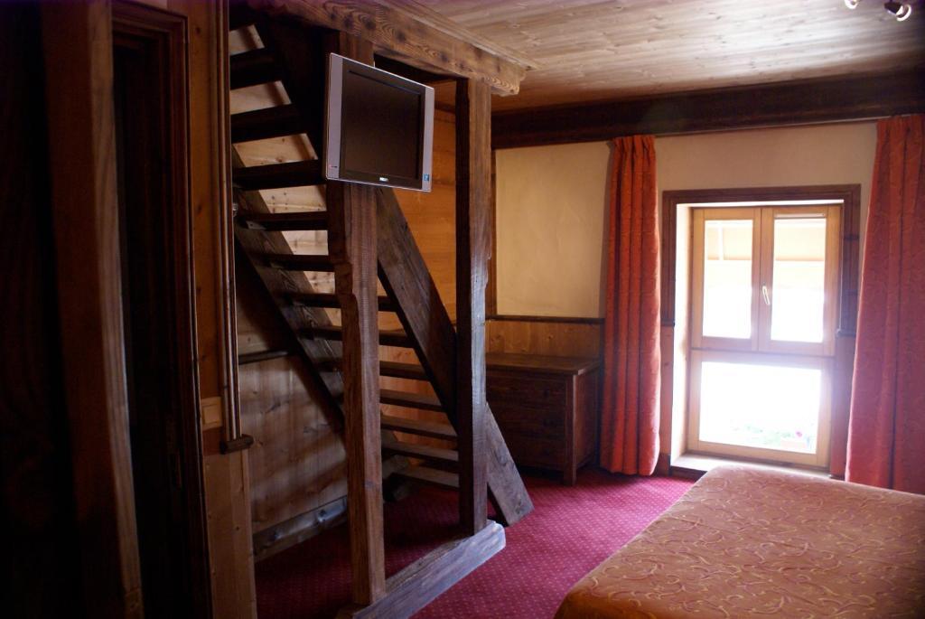 Le Relais De L'Abbaye Hotel ตูร์นุส ห้อง รูปภาพ